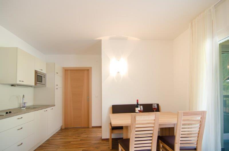 Garni Hotel Peterlinhof Caldaro Dış mekan fotoğraf
