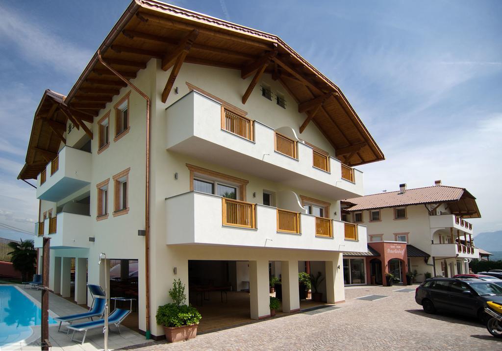 Garni Hotel Peterlinhof Caldaro Dış mekan fotoğraf
