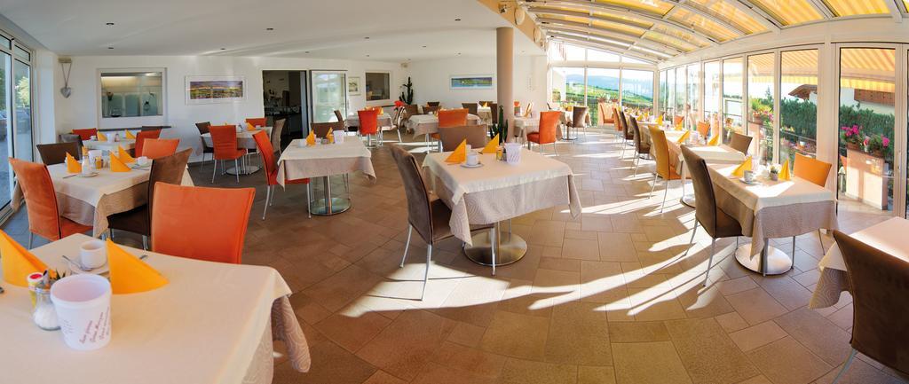 Garni Hotel Peterlinhof Caldaro Dış mekan fotoğraf