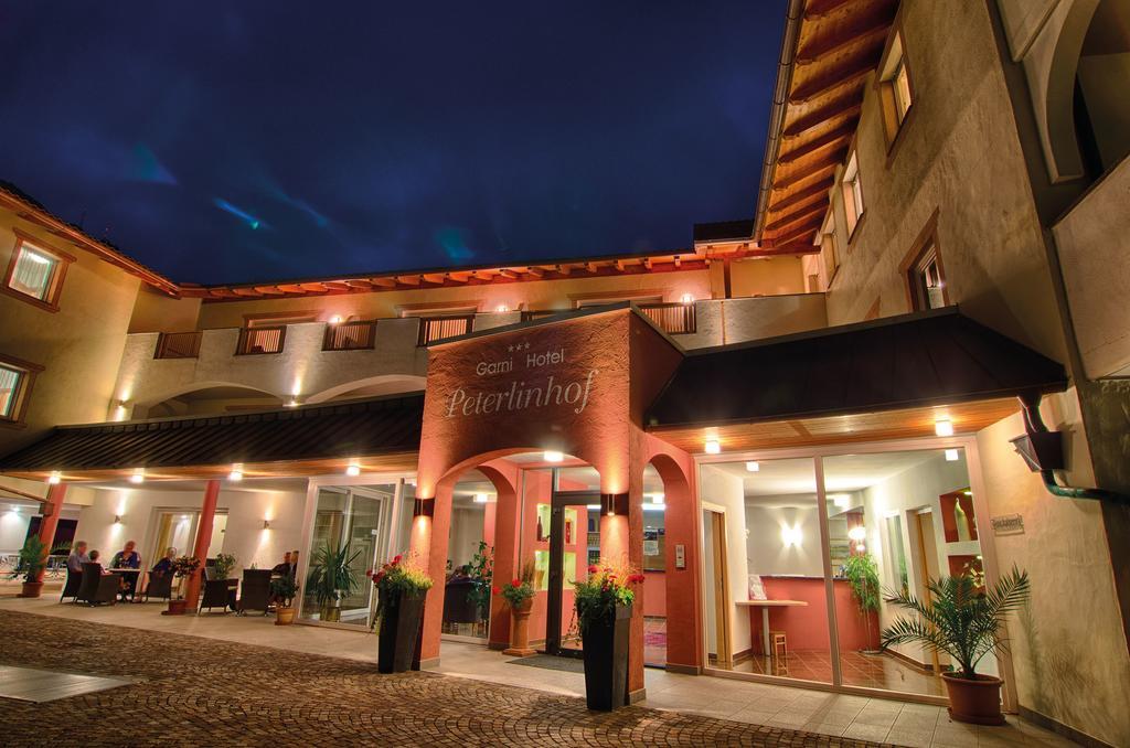 Garni Hotel Peterlinhof Caldaro Dış mekan fotoğraf